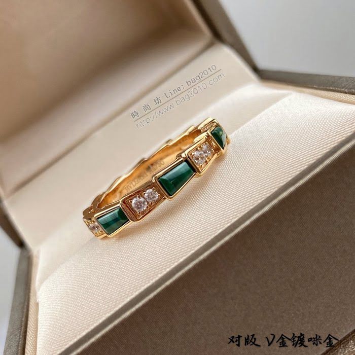 Bvlgari飾品 寶格麗天然孔雀石貝殼蛇戒指  zgbq3301